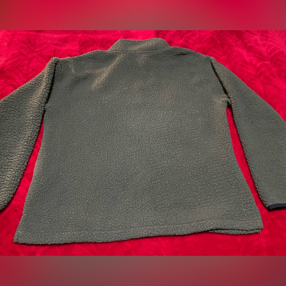 Softer than your Exs hugs and always there when you need it Large Sherpa pockets - Picture 7 of 14